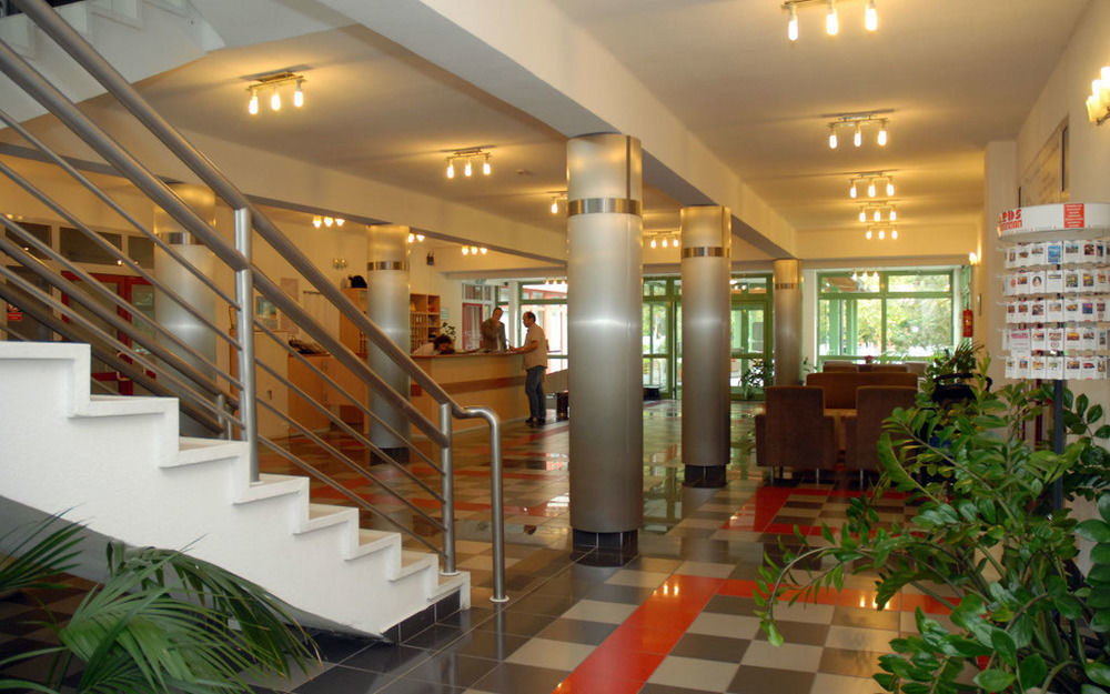 Sport Hotel Ντέμπρετσεν Εξωτερικό φωτογραφία