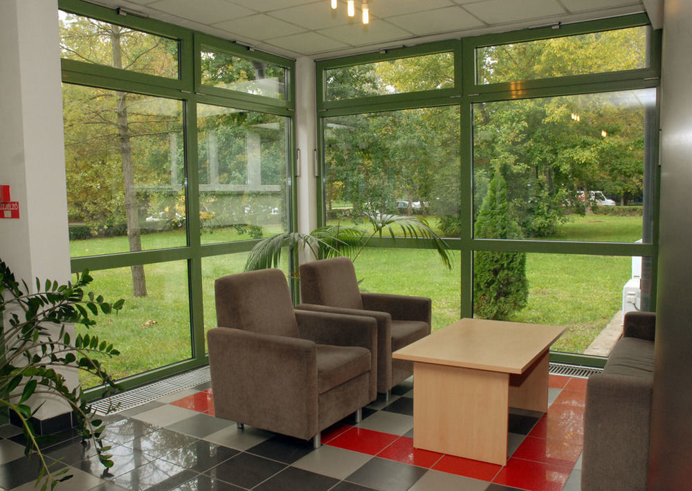 Sport Hotel Ντέμπρετσεν Εξωτερικό φωτογραφία